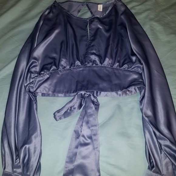 Silk lilac crop top - Picture 2 of 4